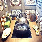 Mina\'S Place